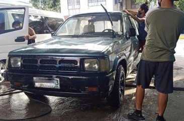 Selling Silver Mazda B2200 1996 in Manila