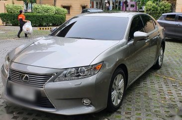 Brightsilver Lexus ES350 2015 for sale in Pasig