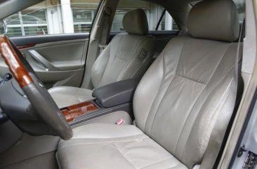 Sell Silver 2010 Toyota Camry in Quezon City