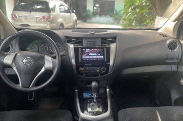 Selling Nissan Navara 2016 in Makati