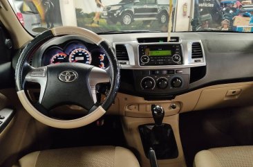 Selling Black Toyota Hilux 2014 in San Fernando