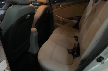 Pearl White Hyundai Accent 2014 for sale in Makati