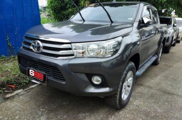 Selling Silver Toyota Hilux 2020 in Quezon