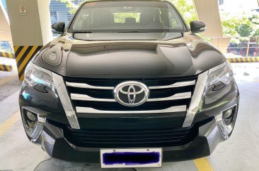 Selling Black Toyota Fortuner 2017 in Makati