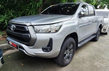 Selling Brightsilver Toyota Hilux 2021 in Quezon