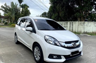 White Honda Mobilio 2016 for sale in Manila