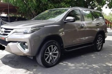 Sell 2020 Toyota Fortuner in Cainta