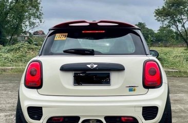 Pearl White Mini Cooper 2017 for sale in Quezon