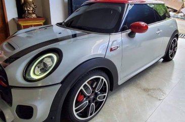 Sell Silver 2020 Mini Cooper in Valenzuela