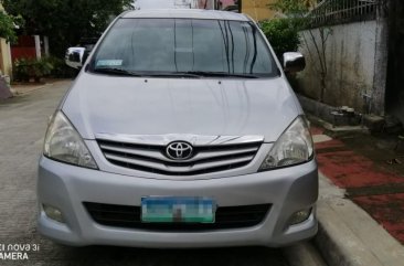 Silver Toyota Innova 2010 for sale in Caloocan 