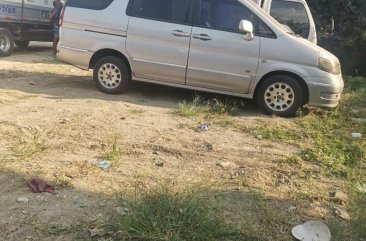 Selling Silver Nissan Serena 2003 in Pateros