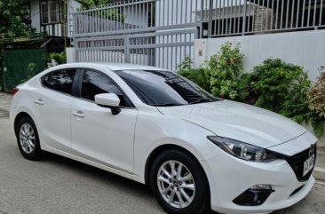 Sell Pearl White 2015 Mazda 3 in Cainta