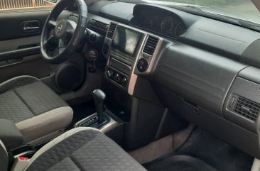 Silver Nissan X-Trail 2007 for sale in Automatic