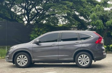 Sell Grey 2017 Honda Cr-V in Las Piñas