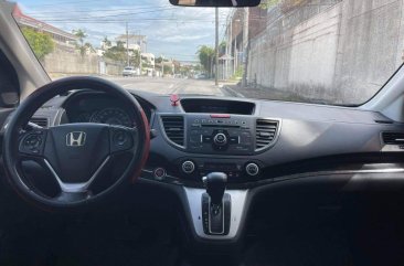 Selling Black Honda Cr-V 2013 in Makati