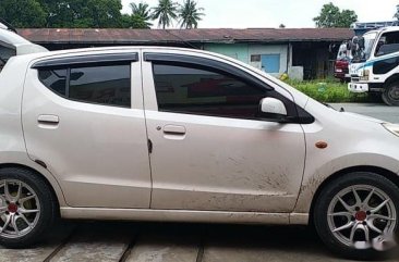 Selling White Suzuki Celerio 2010 in Manila