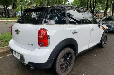 Selling White Mini Cooper 2012 in Pasig