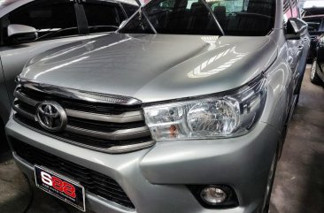 Silver Toyota Hilux 2018 for sale in Automatic