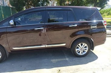 Red Toyota Innova 2017 for sale in Automatic