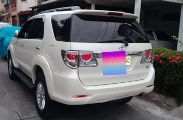 Selling White Toyota Fortuner 2014 in San Mateo