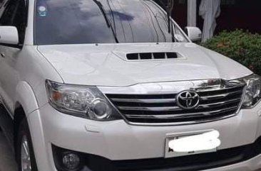 Selling White Toyota Fortuner 2014 in San Mateo