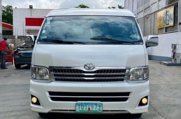 Selling Pearl White Toyota Hiace Super Grandia 2011 in Quezon City