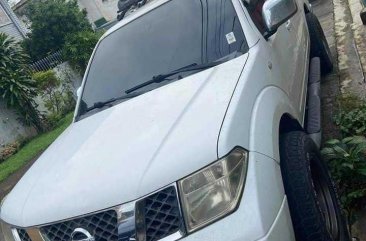  White Nissan Navara 2010 for sale in Automatic