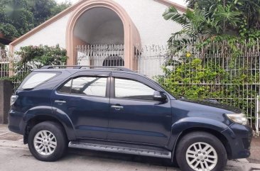 Grey Toyota Fortuner 2013 for sale in Manila