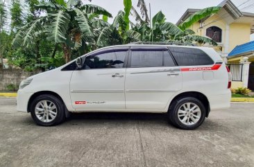 White Toyota Innova 2015 for sale in Bacoor