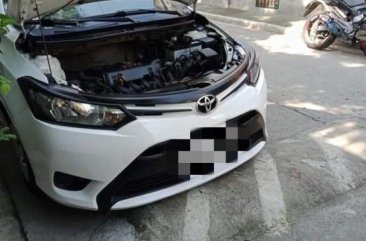 Selling White Toyota Vios 0 in Las Piñas