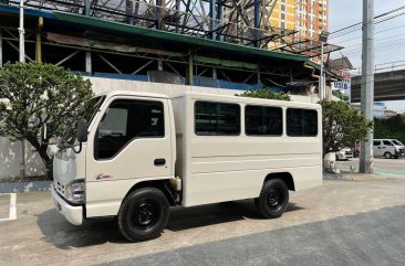 Isuzu Nhr 2017 for sale in Quezon City