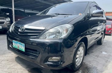 Selling Black Toyota Innova 2012 in Las Piñas