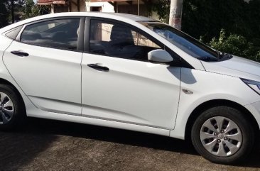 Sell White 2018 Hyundai Accent in Trece Martires