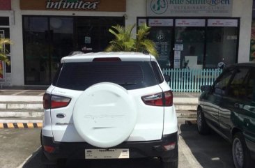 White Ford Everest 2015 for sale in Automatic