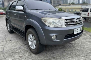 Sell Grey 2011 Toyota Fortuner in Pasig