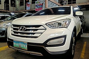 Selling White Hyundai Santa Fe 2013 in Quezon