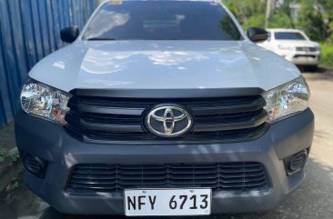 Selling White Toyota Hilux 2019 in Quezon