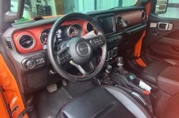 Selling Orange Jeep Wrangler 2020 in Angeles