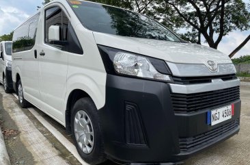 Selling White Toyota Hiace 2020 in Quezon