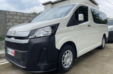 Selling White Toyota Hiace 2020 in Quezon