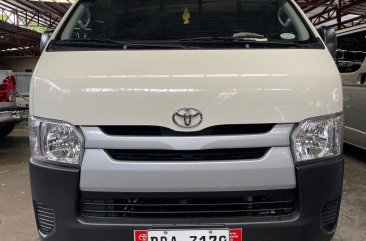 Selling White Toyota Hiace 2020 in Quezon