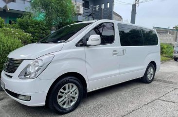 White Hyundai Starex 2016 for sale in Parañaque