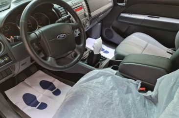 Black Ford Everest 2014 for sale in Quezon