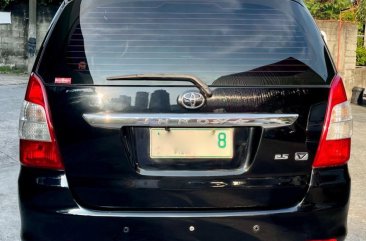 Selling Black Toyota Innova 2014 in Pasig