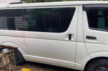 Sell Pearl White 2015 Toyota Hiace in Marikina