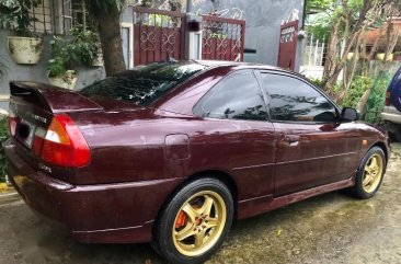 Selling Red Mitsubishi Lancer 2000 in Manila