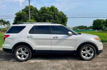 Selling Pearl White Ford Explorer 2014 in Makati