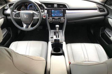 Selling Brightsilver Honda Civic 2016 in Las Piñas