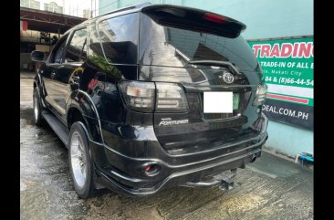 Selling Black Toyota Fortuner 2009 in Makati