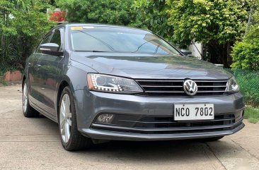 Grey Volkswagen Jetta 2017 for sale in Las Piñas